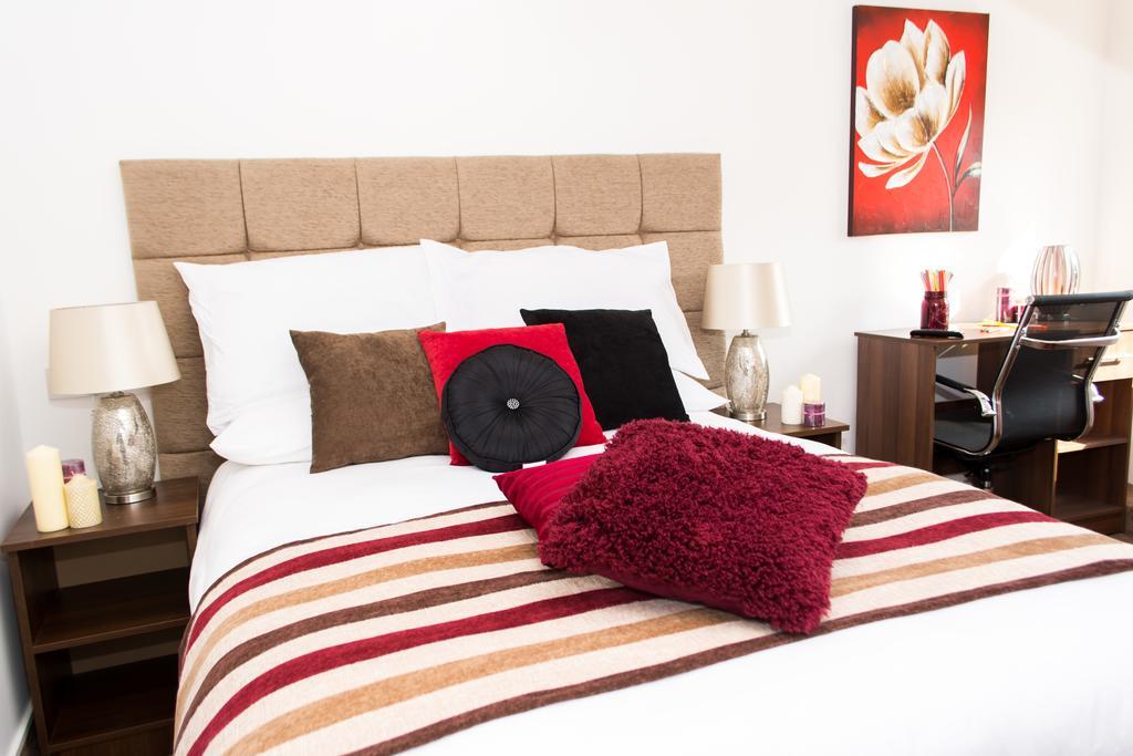 Trivelles Mayfair,Stockport Ngoại thất bức ảnh