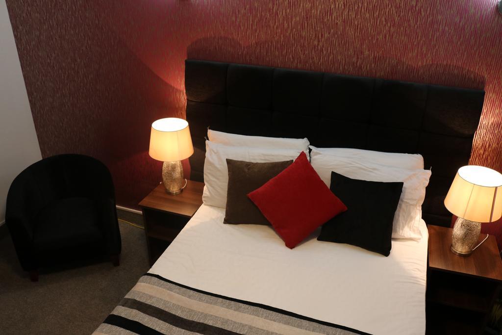 Trivelles Mayfair,Stockport Ngoại thất bức ảnh
